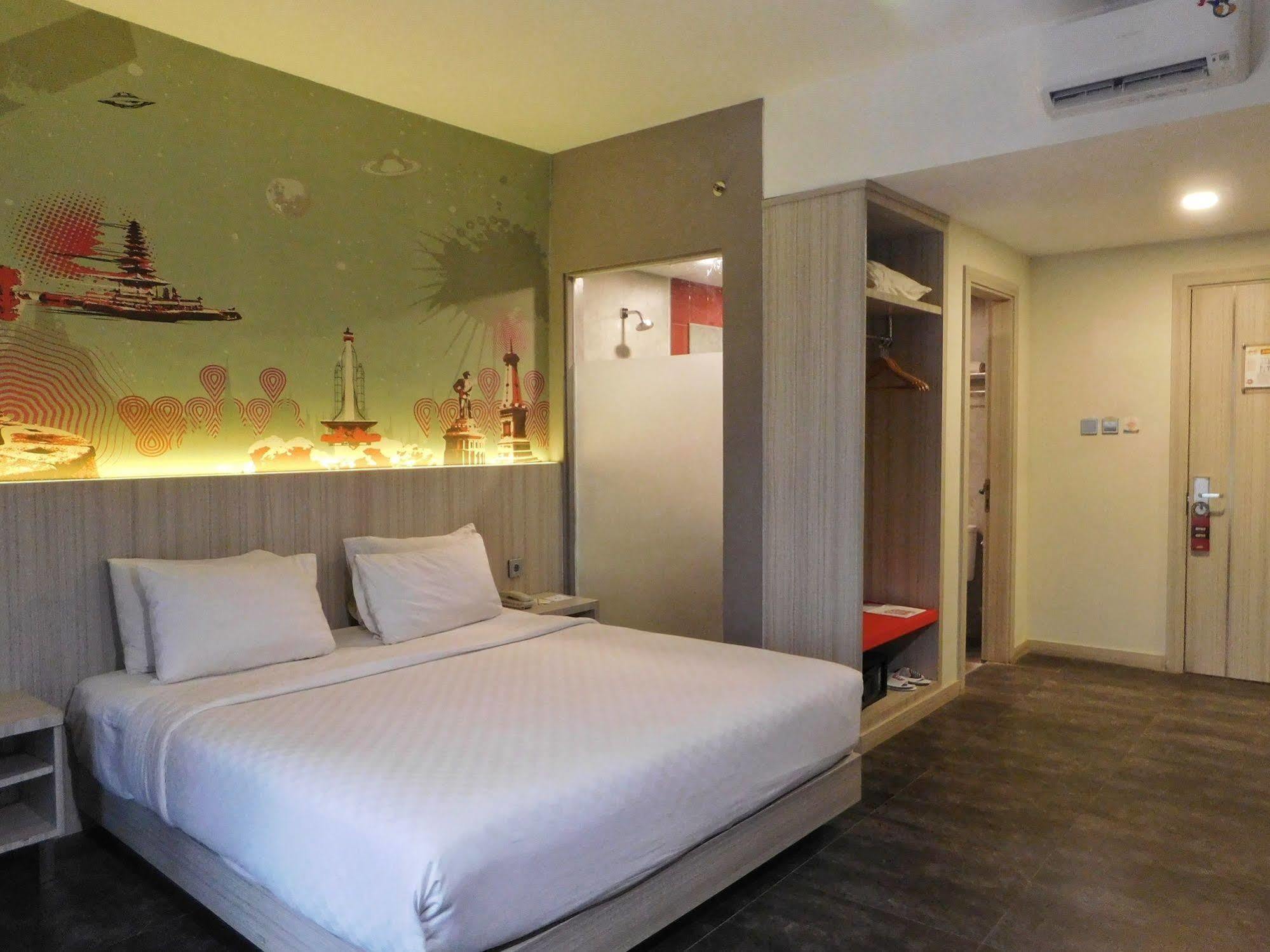 Grand Kolopaking Hotel Kebumen Экстерьер фото